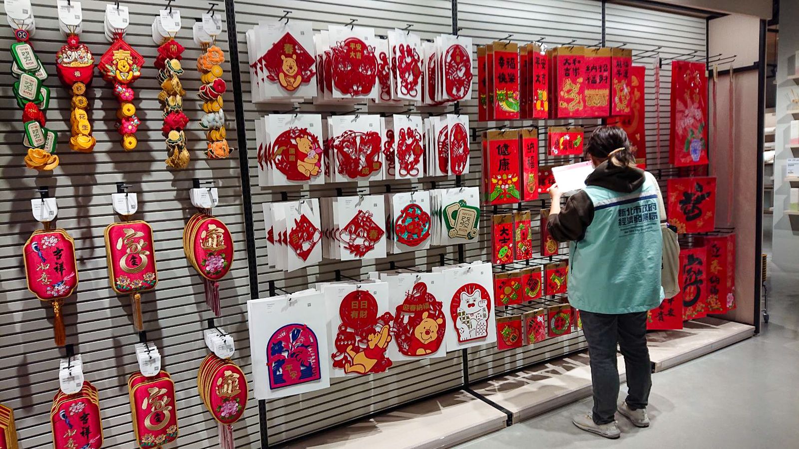 買春聯、紅包袋注意！　新北抽查春節商品不合格率20％